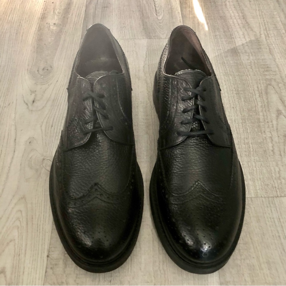 THOMPSON MEN’S BLACK LACE UP SHOES